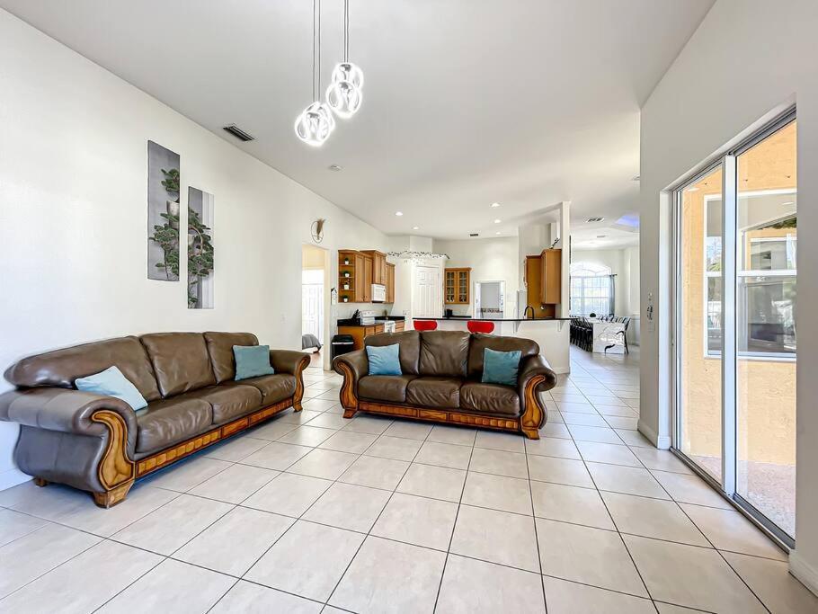 Discover Your Oasis: Tropical Haven In Psl * Port St. Lucie
