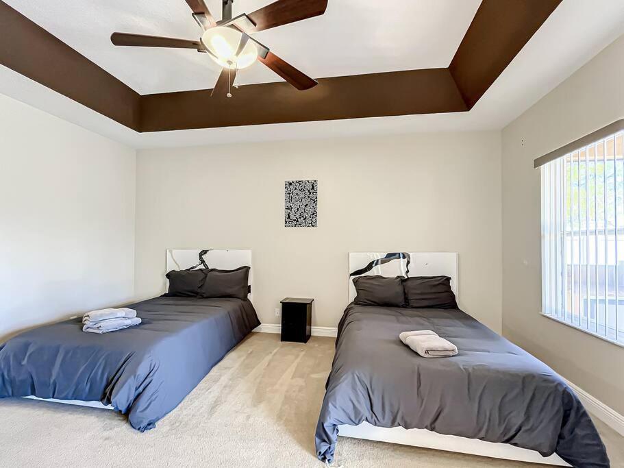 Holiday home Discover Your Oasis: Tropical Haven In Psl *