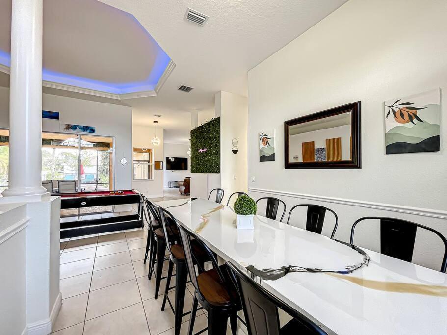Discover Your Oasis: Tropical Haven In Psl Holiday home *