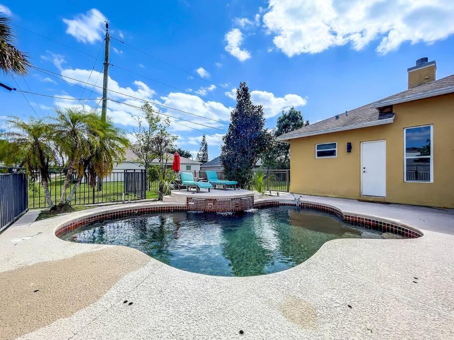 Discover Your Oasis: Tropical Haven In Psl Port St. Lucie